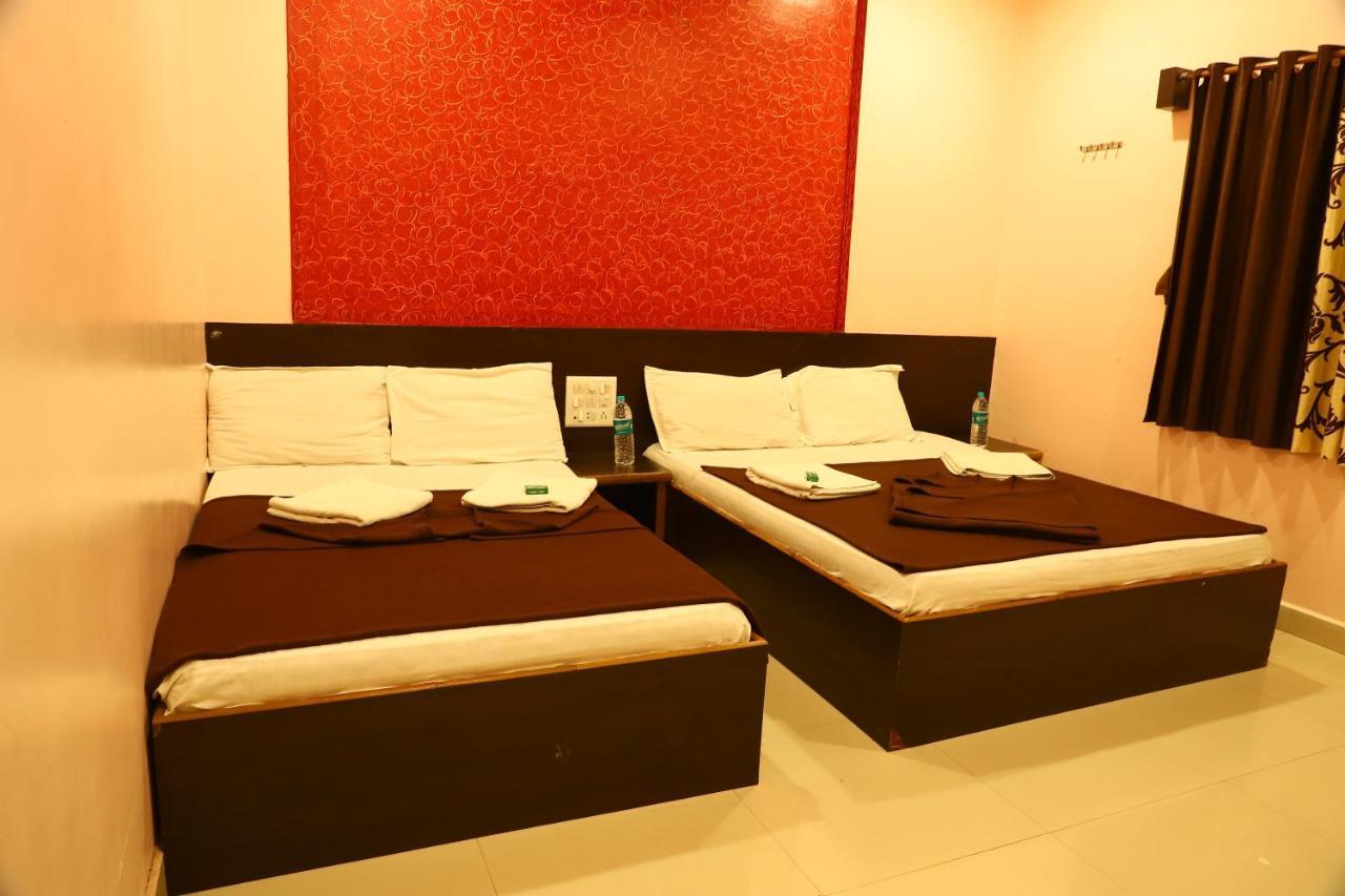 Sai Madhavi Palace Hotel Shirdi Dış mekan fotoğraf