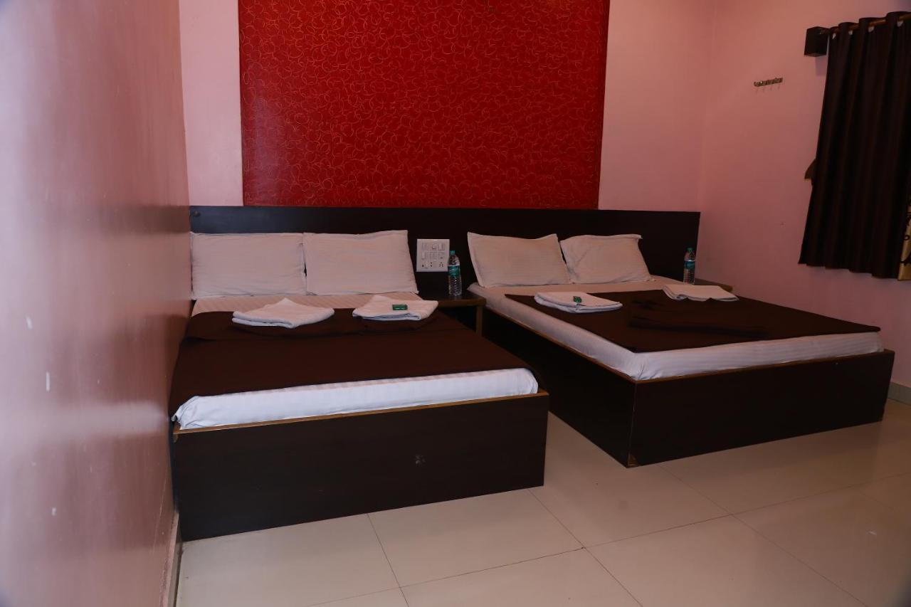 Sai Madhavi Palace Hotel Shirdi Dış mekan fotoğraf